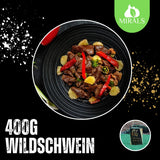MIRALS Saftiges Wildschwein mit Champignons und Chicorée an Paprika-Ananas-Salat